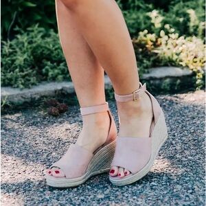 Buckle City Classified Wedges